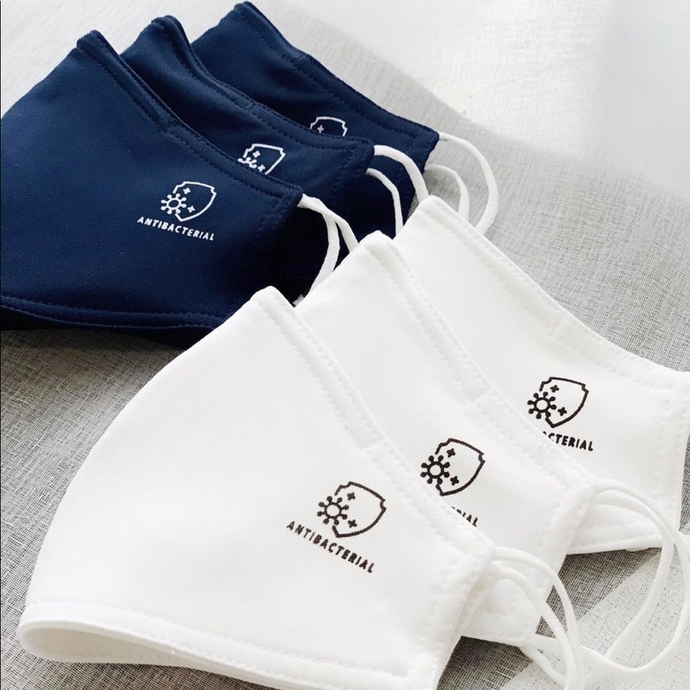 FACE MASK 😷 ( 1 PACK comes with 3 masks)